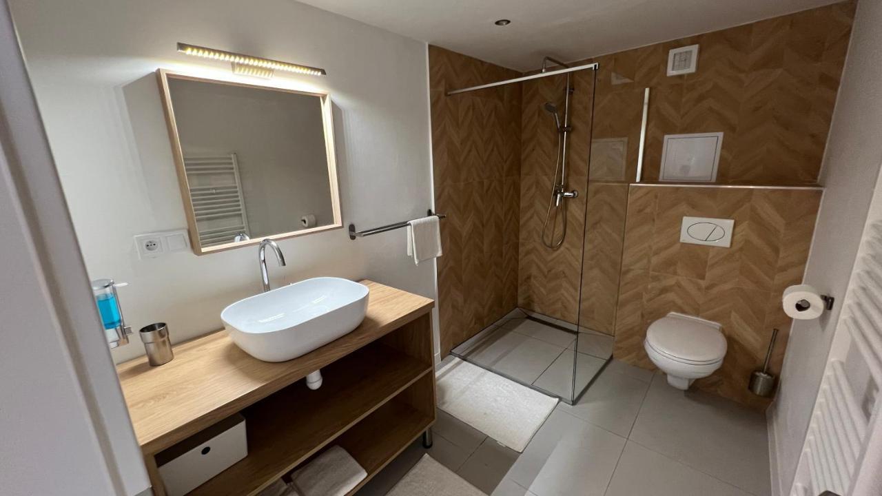 Franco Apartments Kezmarok Luaran gambar