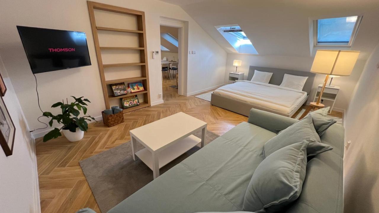 Franco Apartments Kezmarok Luaran gambar