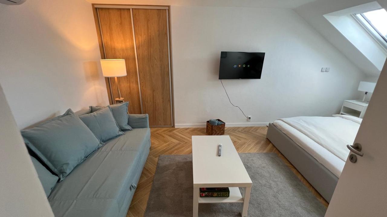 Franco Apartments Kezmarok Luaran gambar