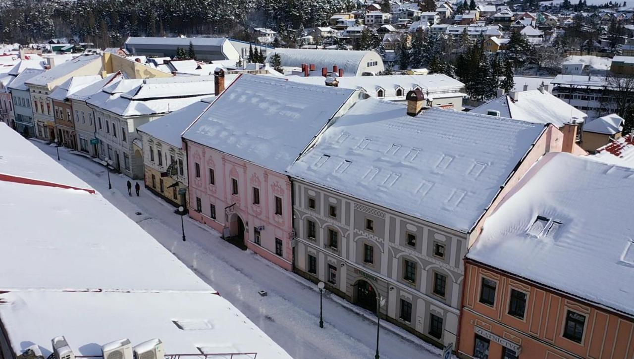 Franco Apartments Kezmarok Luaran gambar